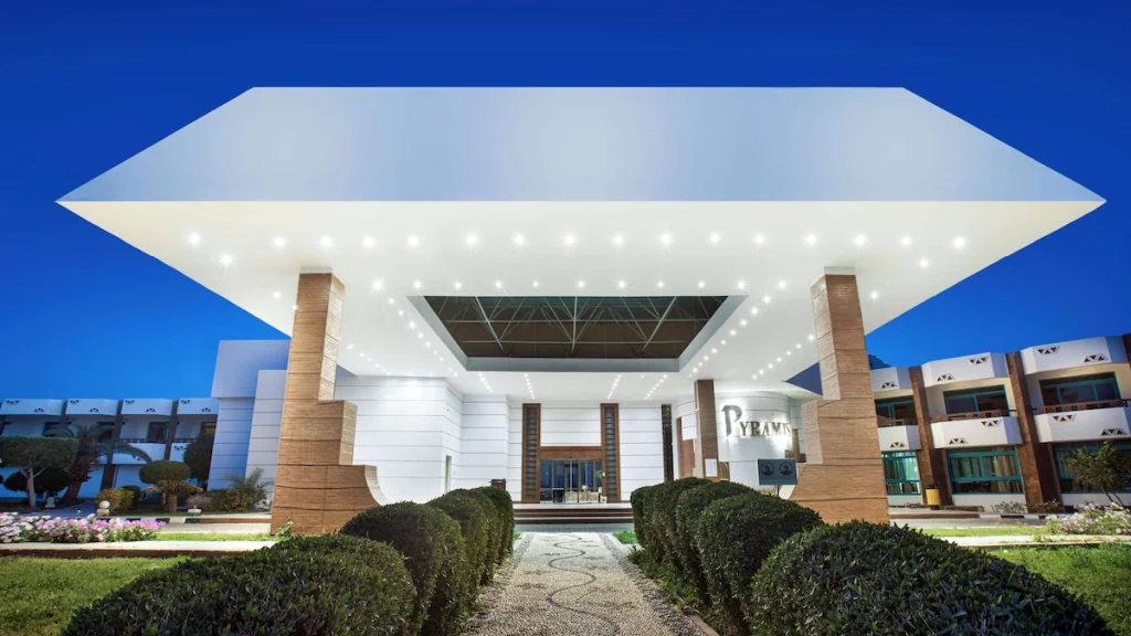 الفندق بيراميزا بيتش ريزورت - شرم الشيخ